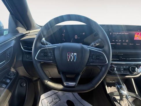 Used 2024 Buick Envista Sport Touring w/ Convenience I Package image 12