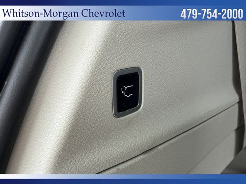 Used 2022 Chrysler Pacifica Touring-L image 43