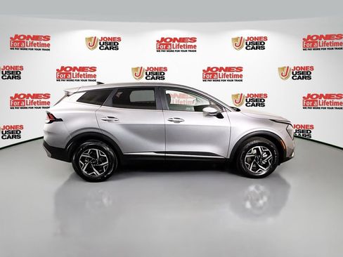 Used 2024 Kia Sportage LX AWD/4WD image 17