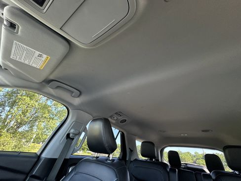 Used 2021 Ford Explorer Limited AWD/4WD image 22