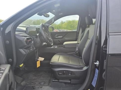 Used 2026 Chevrolet Silverado EV Trail Boss AWD/4WD image 5