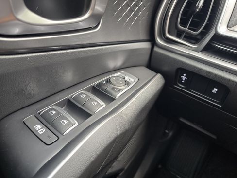 Used 2026 Kia Sorento S w/ S Panoramic Sunroof Package FWD image 22