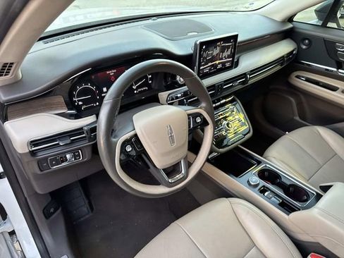 Used 2020 Lincoln Corsair Reserve w/ Equipment Group 201A image 18