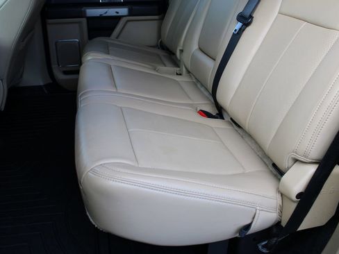 Used 2020 Ford F250 Lariat w/ Lariat Ultimate Package image 23