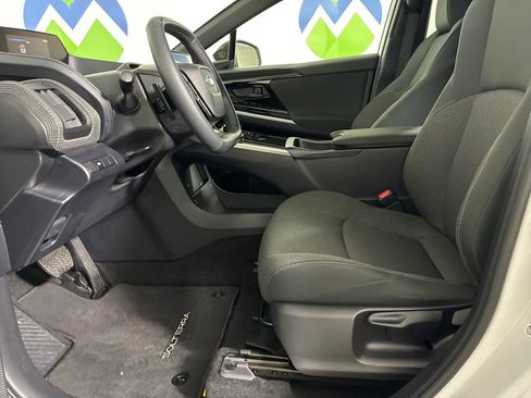 Used 2024 Subaru Solterra Premium image 16