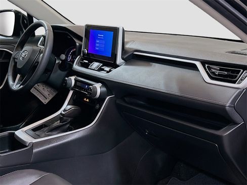 Used 2023 Toyota RAV4 XLE Premium image 26