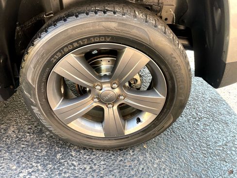 Used 2015 Jeep Patriot High Altitude image 16