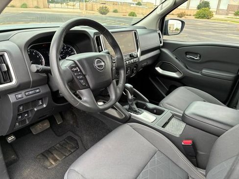Certified 2025 Nissan Frontier SV w/ SV Convenience Package AWD/4WD image 14