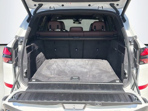 Used 2026 BMW X5 sDrive40i image 12