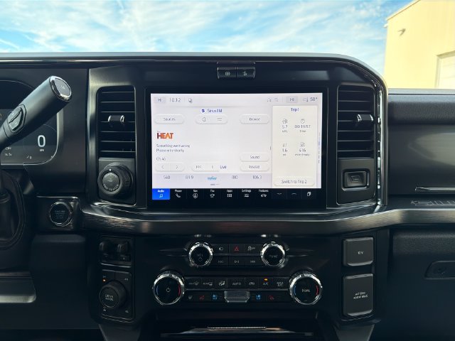 New 2027 Ford F350 Lariat w/ Black Appearance Package AWD/4WD image 18