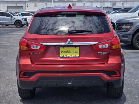 Used 2018 Mitsubishi Outlander Sport ES FWD image 7