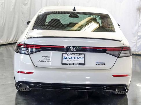 Used 2024 Honda Accord Sport image 8