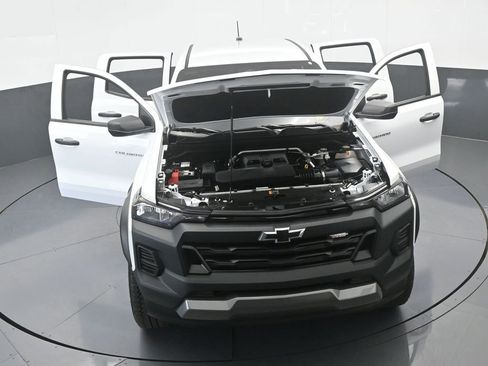 Used 2024 Chevrolet Colorado Trail Boss image 69