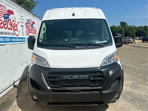 New 2025 RAM ProMaster 2500 w/ Convenience Group image 5