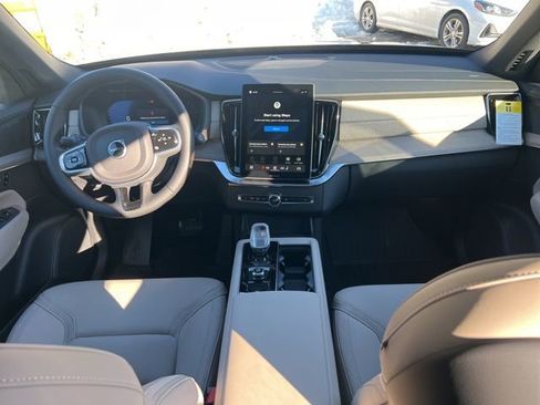 New 2026 Volvo XC90 B6 Plus w/ Protection Package image 18