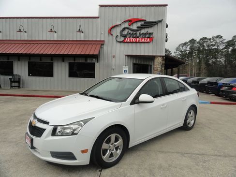 Used 2014 Chevrolet Cruze LT FWD image 1