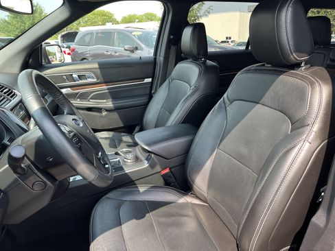 Used 2018 Ford Explorer Limited AWD/4WD image 20