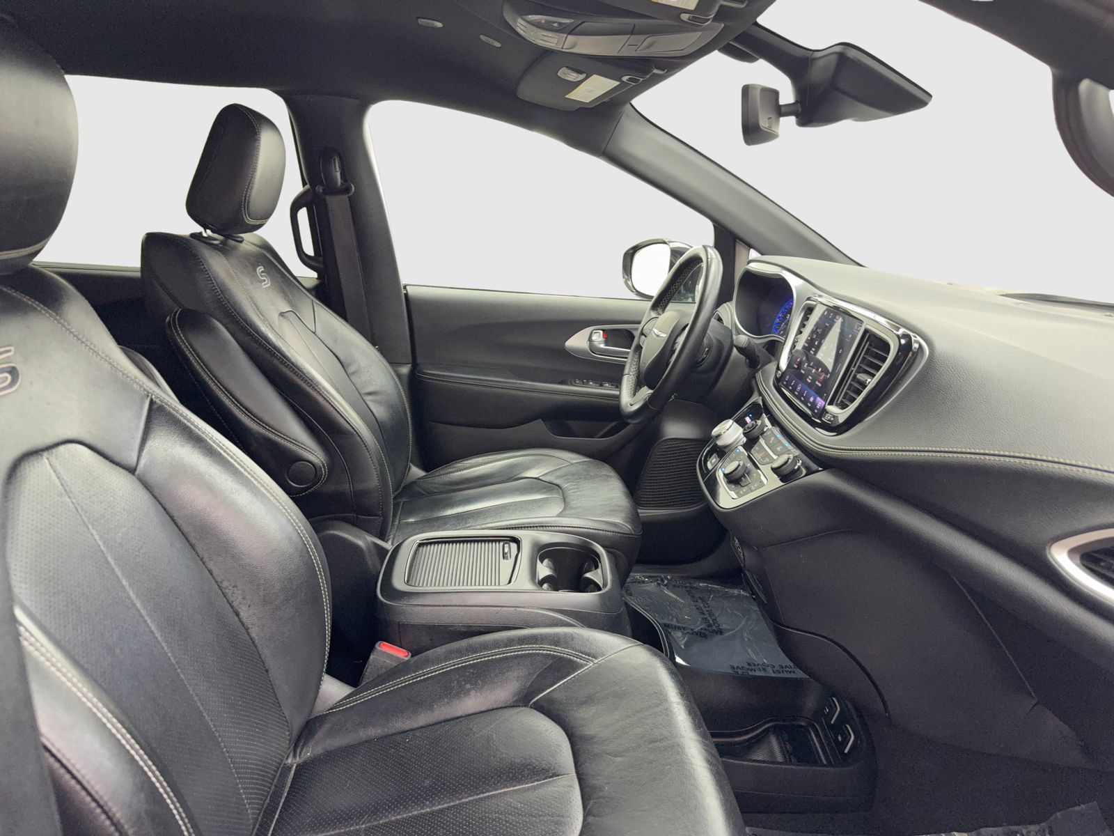 Used 2021 Chrysler Pacifica Touring-L w/ S Appearance Package FWD image 42