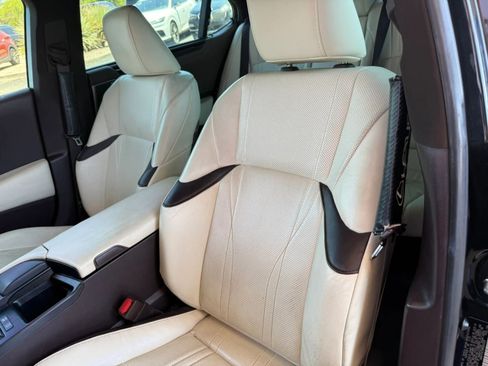 Used 2021 Lexus ES 300h Ultra Luxury w/ Accessory Package 2 FWD image 42