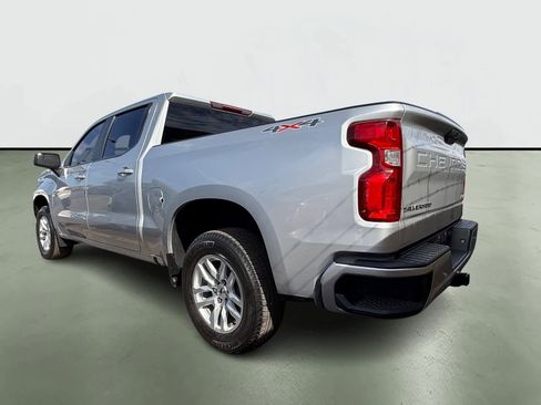 Used 2022 Chevrolet Silverado 1500 RST image 3