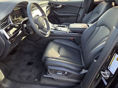 Certified 2025 Audi Q7 3.0T Prestige w/ Prestige Package image 5