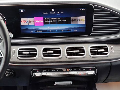 Used 2025 Mercedes-Benz GLE 350 4MATIC image 19