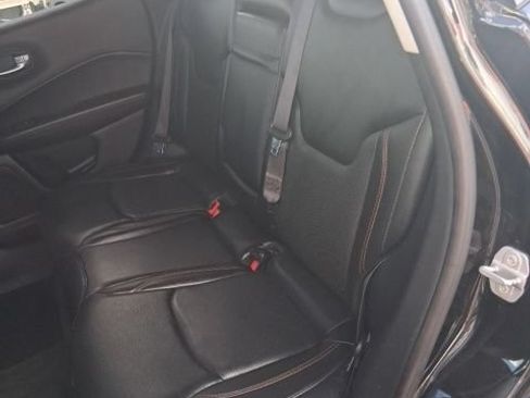 Used 2018 Jeep Compass Limited AWD/4WD image 23