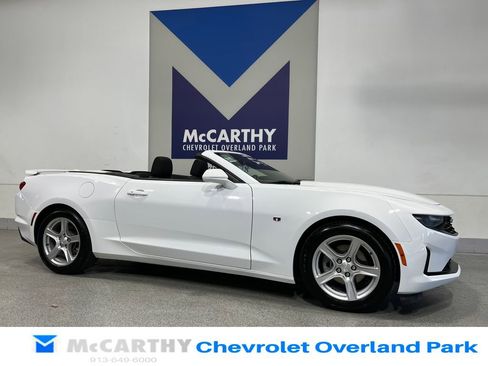 Used 2024 Chevrolet Camaro LT w/ Technology Package RWD image 3