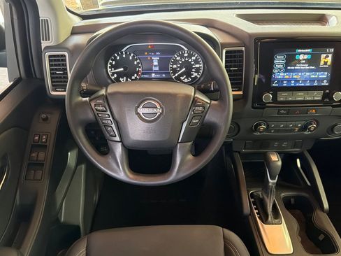 Used 2024 Nissan Frontier SV RWD image 19