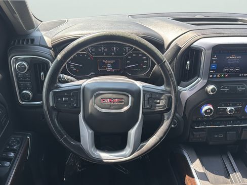 Used 2021 GMC Sierra 1500 SLT w/ SLT Convenience Package AWD/4WD image 16
