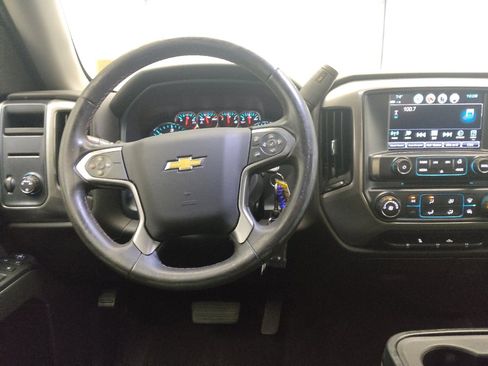 Used 2018 Chevrolet Silverado 1500 LT RWD image 22