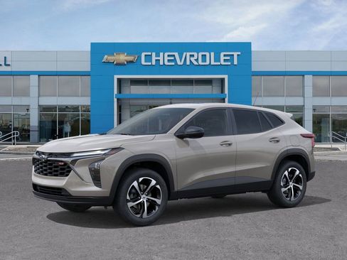 New 2026 Chevrolet Trax RS w/ Sunroof Package FWD image 2