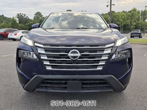 Used 2024 Nissan Rogue SV FWD image 8