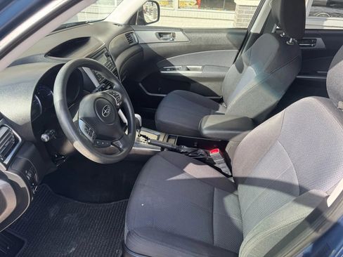Used 2012 Subaru Forester 2.5X Premium w/ All-Weather Pkg image 10