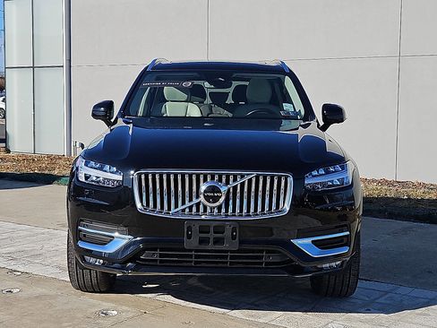 Certified 2023 Volvo XC90 B6 Plus w/ Protection Package Premier image 2