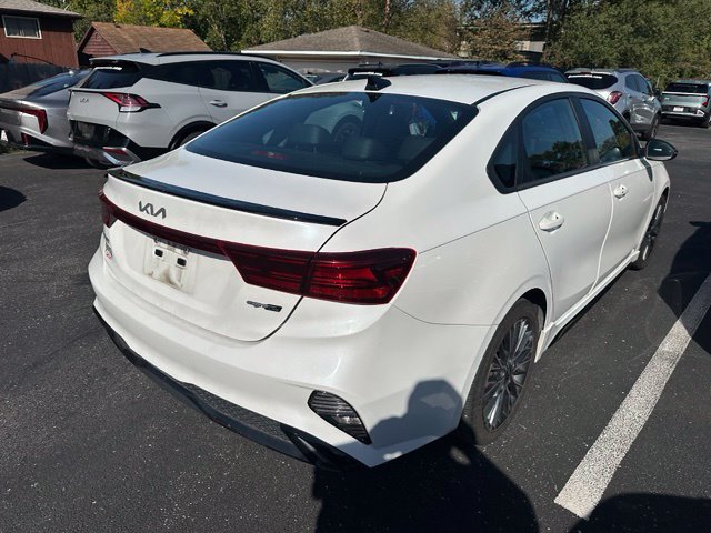 Used 2023 Kia Forte GT-Line w/ GT-Line Premium Package FWD image 4