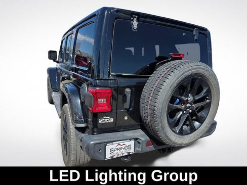 Used 2018 Jeep Wrangler Unlimited Sahara AWD/4WD image 6