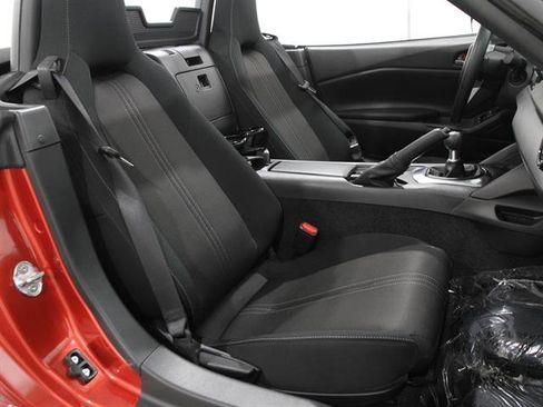 Certified 2025 MAZDA MX-5 Miata Sport image 20