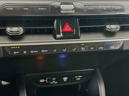 Used 2025 Kia K4 LXS image 23