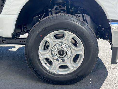 New 2026 Ford F350 XLT w/ 360-Degree Camera Package image 16