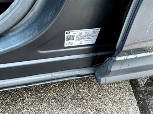 Used 2023 Chevrolet Equinox LT image 34