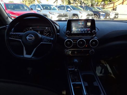 Used 2022 Nissan Sentra SV image 19