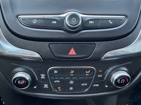 Used 2019 Chevrolet Equinox LT AWD/4WD image 18