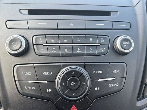 Used 2018 Ford Escape SE w/ SE Sport Appearance Package AWD/4WD image 23