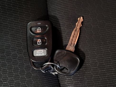 Used 2018 Hyundai Elantra SEL FWD image 32