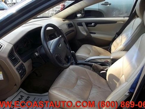 Used 2001 Volvo V70 Cross Country image 5
