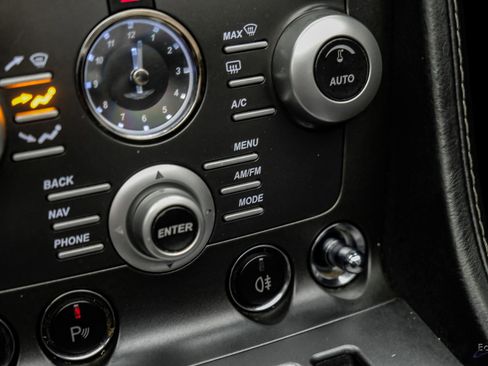 Used 2009 Aston Martin V8 Vantage Convertible image 78