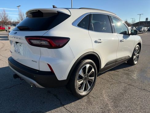 Used 2024 Ford Escape Platinum w/ Premium Technology Package image 7