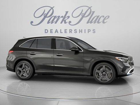 Used 2026 Mercedes-Benz GLC 300 image 29