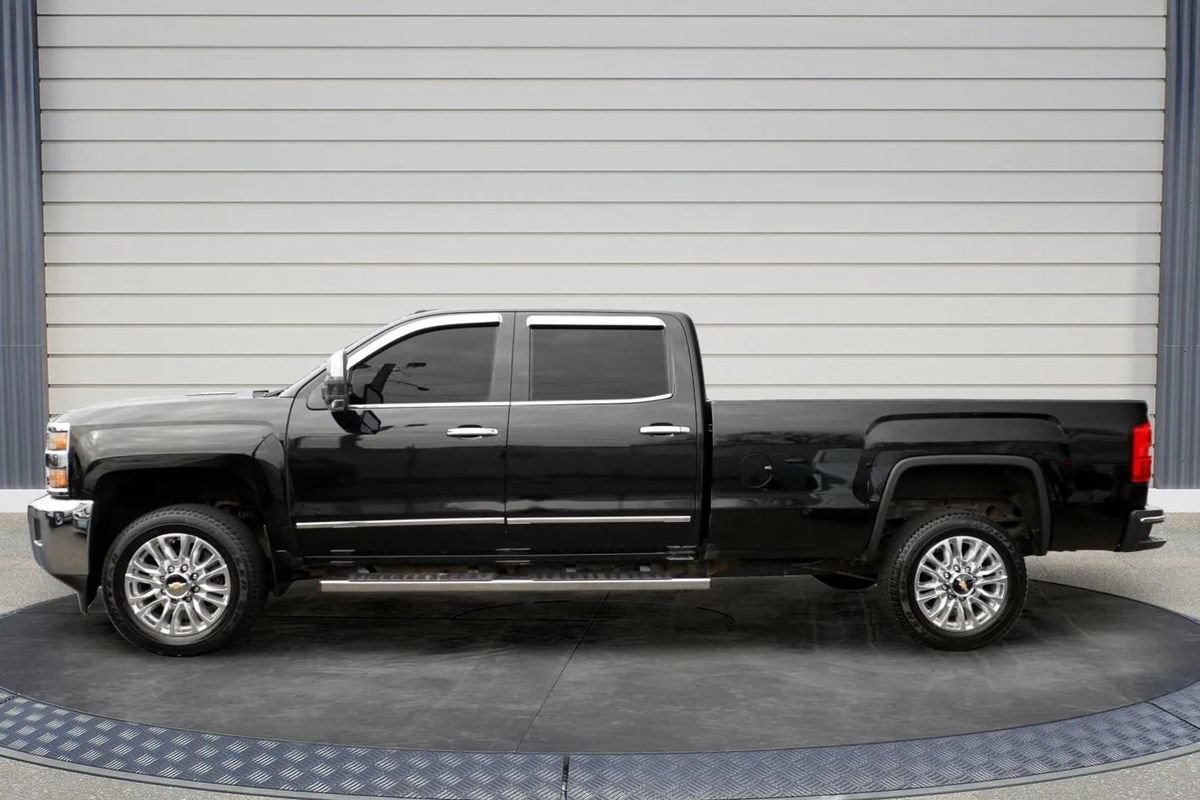 Used 2016 Chevrolet Silverado 2500 LTZ w/ Duramax Plus Package AWD/4WD image 4